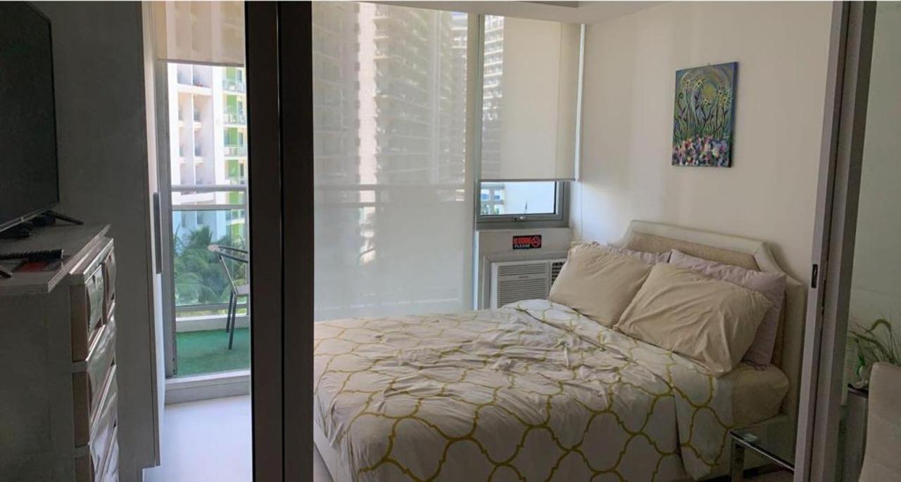 Azure Urban Resort Paranaque City Extérieur photo