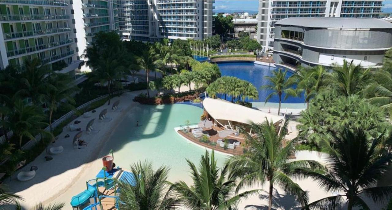 Azure Urban Resort Paranaque City Extérieur photo